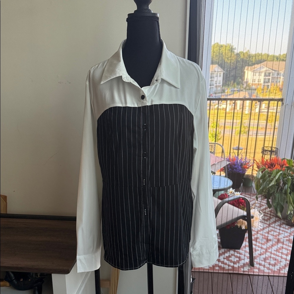 Women's Two-Tone Button-Up Shirt - Black & White Pinstripe